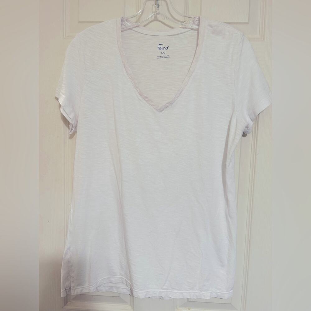 *3 for 15.00 or 4 for 20.00*
Size large Felina brand white tee